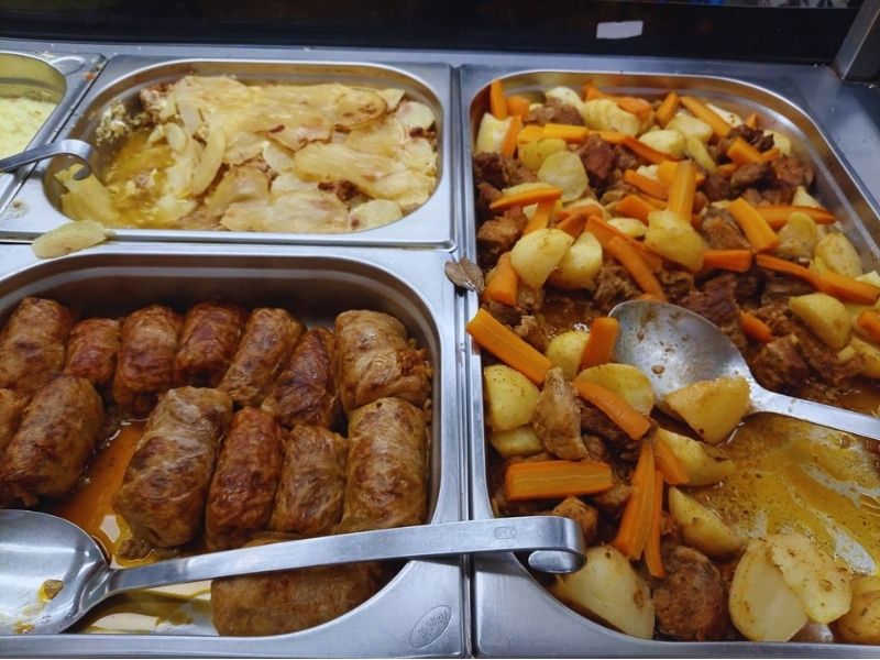 Ručak i kuvana jela u Market Mostu